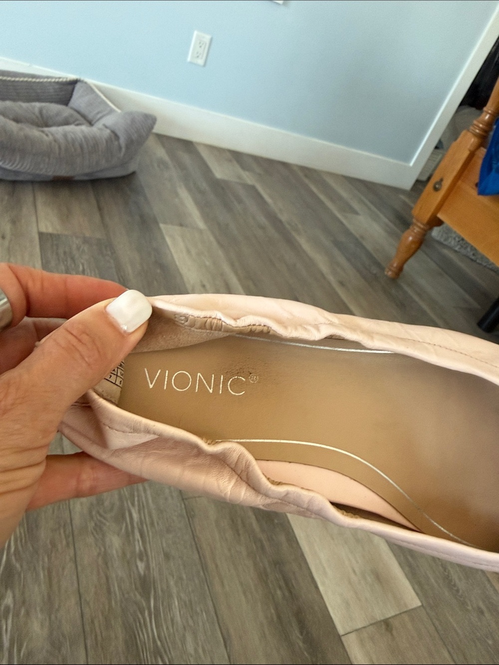 Vionic Ballet Flat in Light Blush Leather - Picture 2 of 11